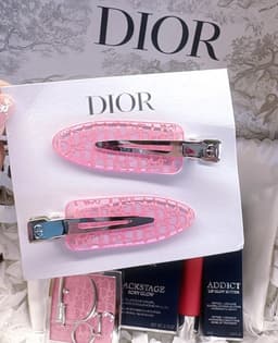 Pink hair clips dior 1