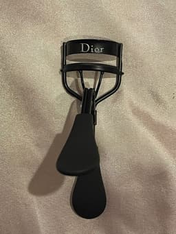 Dior eyelash Curler recourbe cils élégante  6